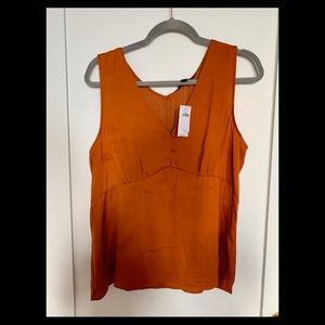 Never worn Banana republic size L shirt